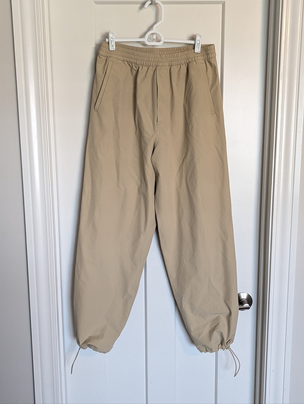 Outdoor Voices Men's RecTrek Tapered Drawstring Pants- Hiking Toggle Bottom sz M
